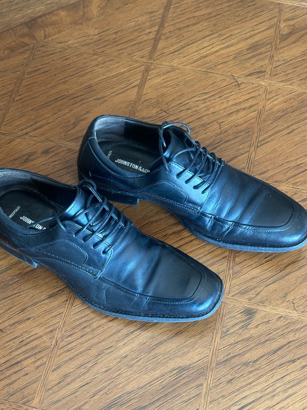Johnston & Murphy Black Leather Lace-Up Oxfords